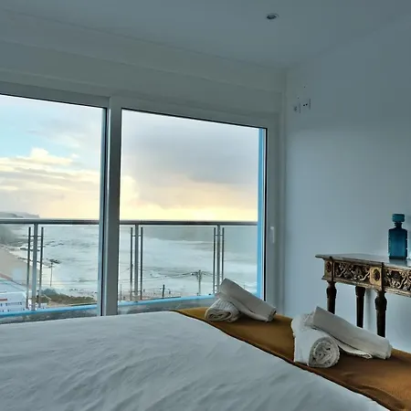 Mega Ocean - - Sintra