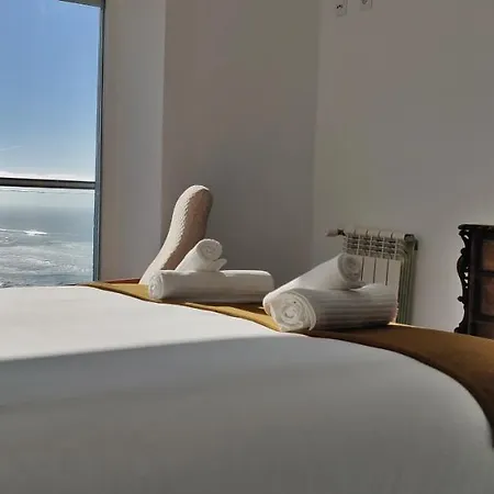 Mega Ocean - - Sintra Pensión