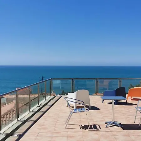Guest house Mega Ocean - - Sintra